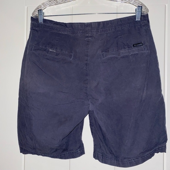 Columbia Men Washed Out Chino Flat Front Short Outdoor Hiking Gorpcore Waist 34 - Picture 3 of 6